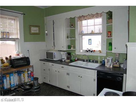 124 Harris, Elkin, NC 28621 photo 5