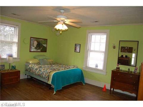 124 Harris, Elkin, NC 28621 photo 9