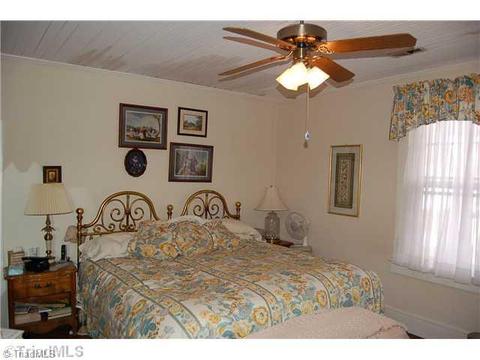 124 Harris, Elkin, NC 28621 photo 7