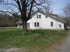 2000 Old Winston Rd, Pinnacle, NC 27043 photo 3