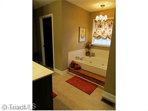 104 Century Oak, King, NC 27021 photo 14