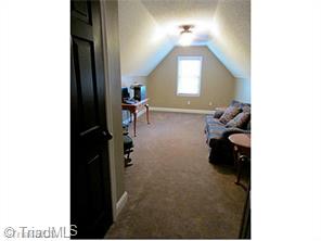 104 Century Oak, King, NC 27021 photo 12