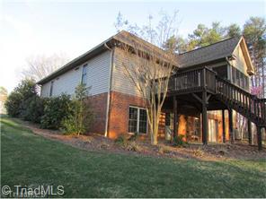 104 Century Oak, King, NC 27021 photo 3