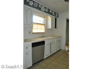 3206 Loftyview, High Point, NC 27260 photo 5