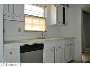 3206 Loftyview, High Point, NC 27260 photo 3