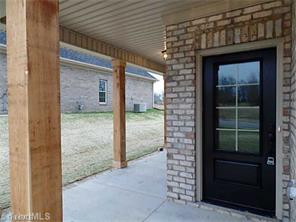 102 Solitaire Dr, Trinity, NC 27370 photo 3