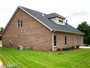 110 Solitaire Dr, Trinity, NC 27370 photo 8