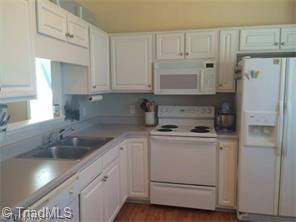 3883 Range Crest Ct, High Point, NC 27265 photo 3