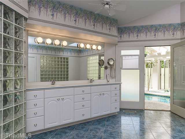 4249 Rock Bridge Rd, High Point, NC 27262 photo 13