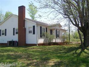 170 Broad St, Denton, NC 27239 photo 1