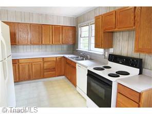 701 Oakview, High Point, NC 27265 photo 6