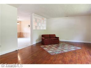 701 Oakview, High Point, NC 27265 photo 4