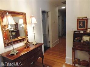 414 Hillcrest Dr, High Point, NC 27262 photo 2
