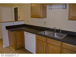 325 Northfield, King, NC 27021 photo 4