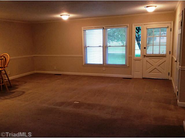 502 Hampton Dr, King, NC 27021 photo 6