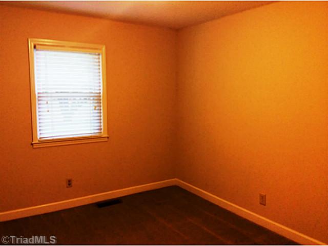 502 Hampton Dr, King, NC 27021 photo 15