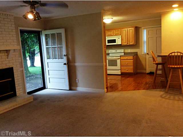 502 Hampton Dr, King, NC 27021 photo 5