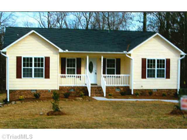 4663 Kennedy Rd, Trinity, NC 27370 photo 1