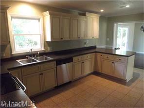 4663 Pineview, Trinity, NC 27370 photo 4