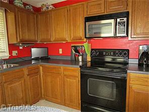 1742 Ternberry Rd, High Point, NC 27262 photo 5