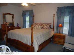 3636 Akers Ct, High Point, NC 27263 photo 5