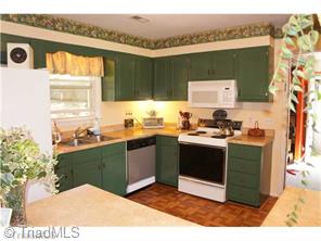114 Mountainbrook, King, NC 27021 photo 4