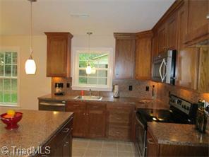 802 Wesley, Salisbury, NC 28146 photo 3
