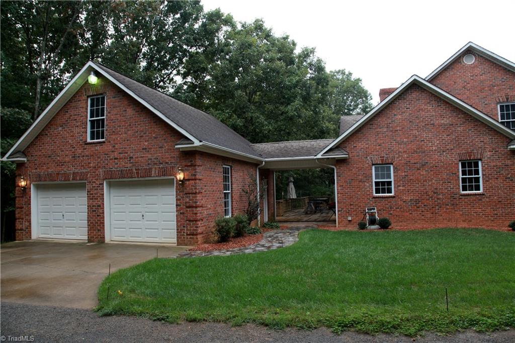 968 Stony Ridge Rd, Pinnacle, NC 27043 photo 4