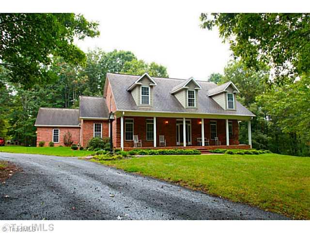 968 Stony Ridge Rd, Pinnacle, NC 27043 photo 6