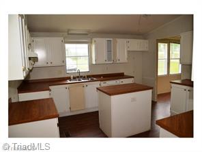 1303 Pack Rd, Walnut Cove, NC 27052 photo 4