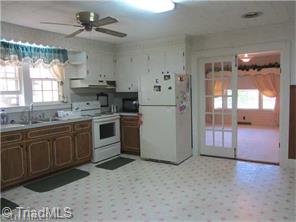 1364 Bald Hill Loop, Madison, NC 27025 photo 8