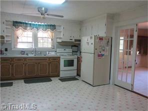 1364 Bald Hill Loop, Madison, NC 27025 photo 10