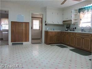 1364 Bald Hill Loop, Madison, NC 27025 photo 9