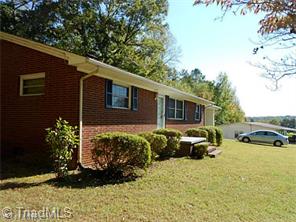 329 Bescher Chapel Rd, Trinity, NC 27370 photo 4