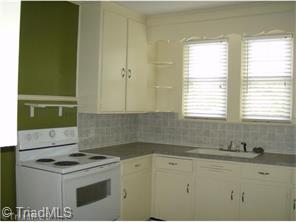 1105 Clyde Pl, High Point, NC 27262 photo 4