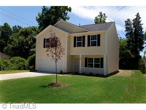 1624 Cedrow Dr, High Point, NC 27260 photo 2