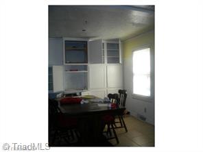 805 Hendrix St, High Point, NC 27260 photo 4