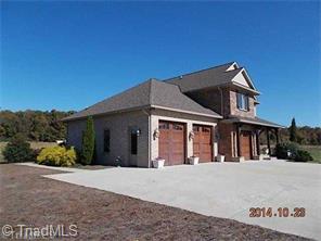 392 Bobbit Rd, Advance, NC 27006 photo 2