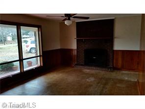105 Kensington, King, NC 27021 photo 3