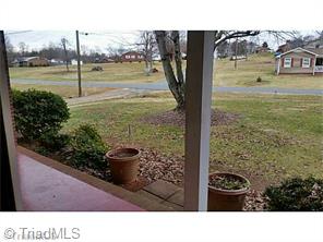 105 Kensington, King, NC 27021 photo 11