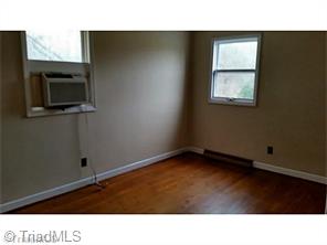 105 Kensington, King, NC 27021 photo 14