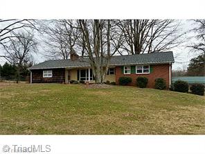 105 Kensington, King, NC 27021 photo 1