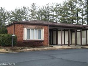 1135 Gatehouse Rd, High Point, NC 27262 photo 3