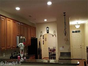 4537 Treebark Ln, High Point, NC 27265 photo 8