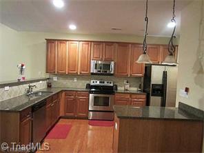4537 Treebark Ln, High Point, NC 27265 photo 9