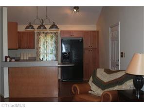 287 Simmons, Pilot Mountain, NC 27041 photo 4