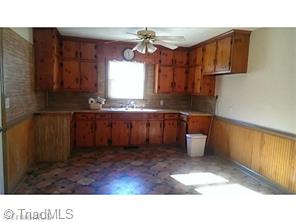 178 Bowes St, Pelham, NC 27311 photo 5