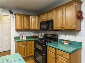2240 Setliff Dr, High Point, NC 27265 photo 10
