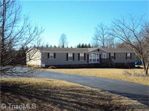 6625 Nancy Ln, Trinity, NC 27370 photo 1