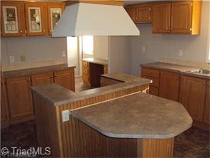 6625 Nancy Ln, Trinity, NC 27370 photo 3